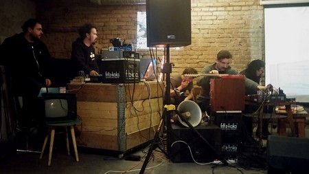 Handa Gote, Cafe v lese, 4. 11. 2014